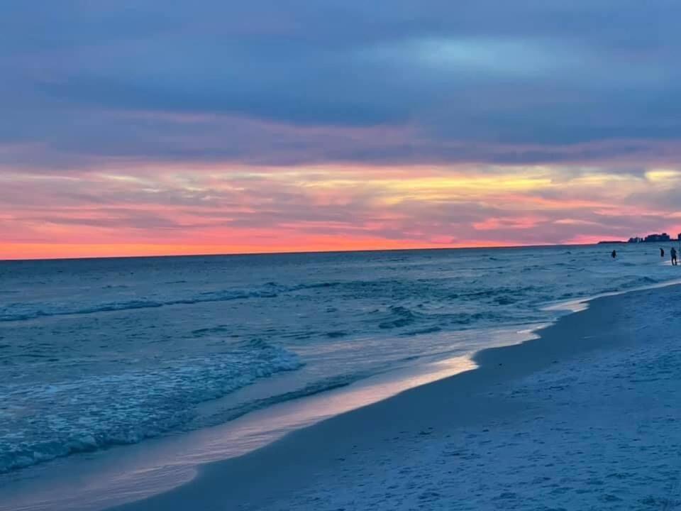 5 Star Resort 11Th Fl Stunning Sunrise 2Br 2Ba King Suite,Pools ,Shuttle Or Walk To Beach Destin Eksteriør billede